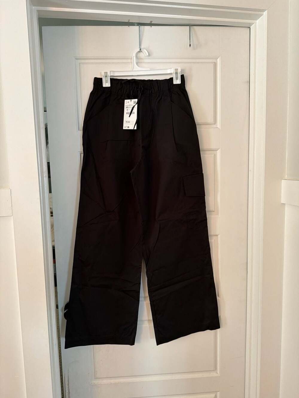 ZARA Black Wide Leg Elastic Waist Cargo Parachute Pants